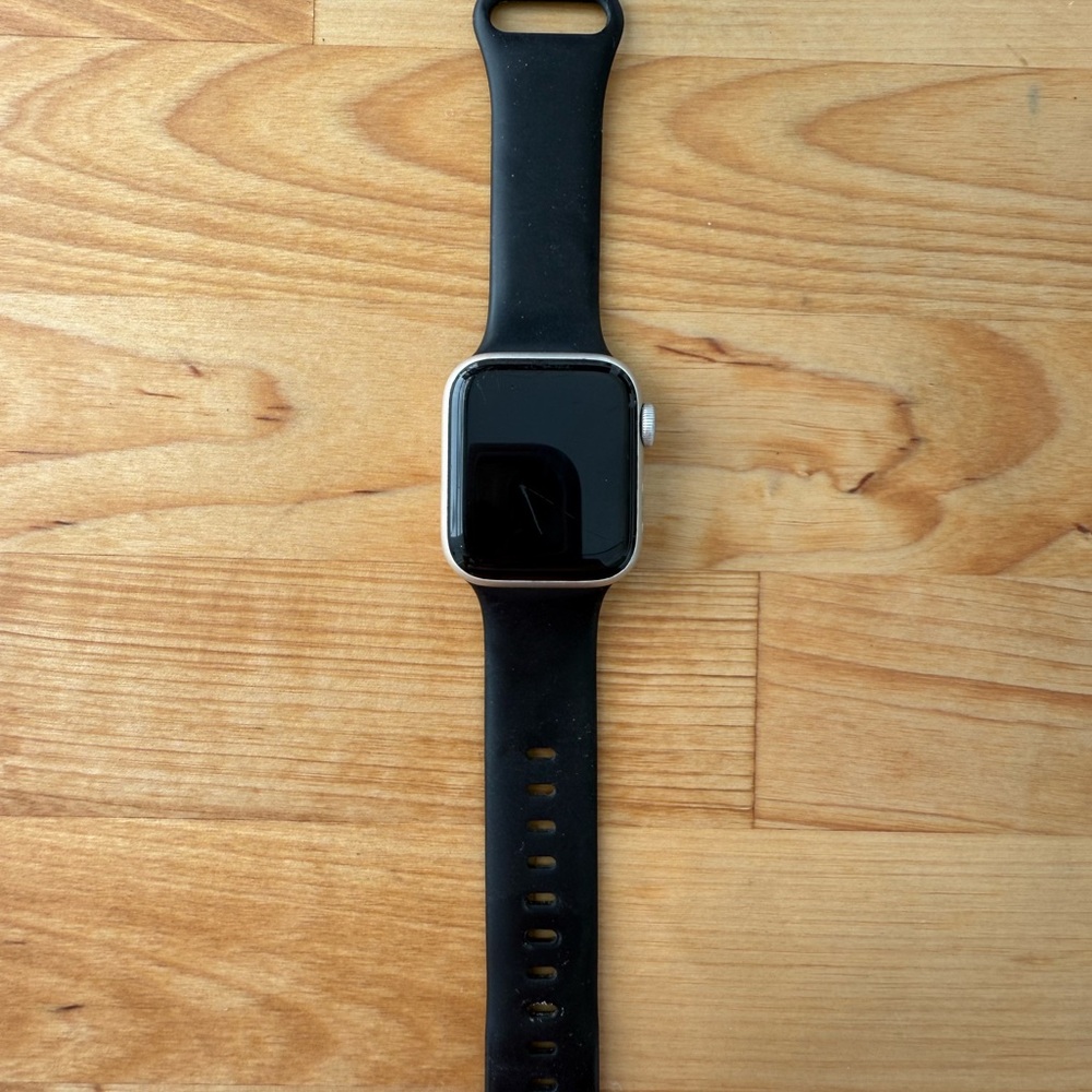 Apple SE Watch